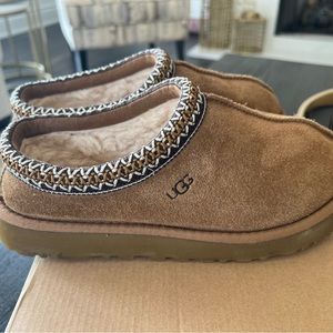 UGG Tasman slippers size 7